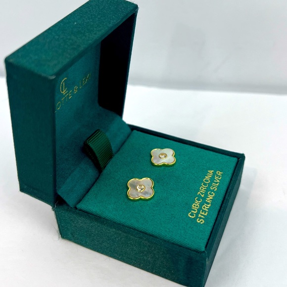 CHARLOTTE & LEXI, WOMENS STERLING SILVER, CLOVER EARRINGS WITH CUBIC ZIRCONIA - Picture 3 of 16